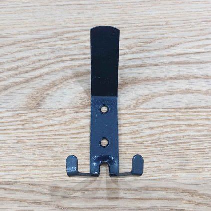 Nástěnný háček černý kov 10 cm