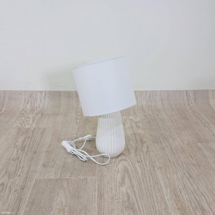 Bílá stolní lampa Markslöjd Nicci