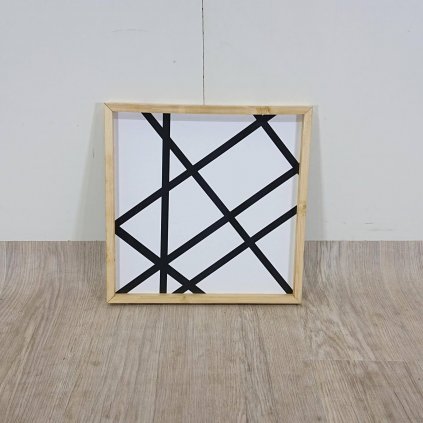 Dřevěný dekorativní servírovací tác Lines, 40 x 40 cm