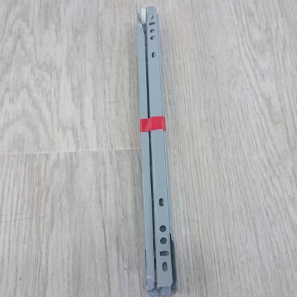 Zásuvkový výsuv rolničkový šedý 300 mm