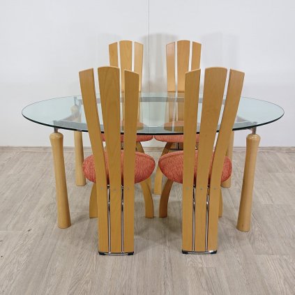 Skleněný jídelní stůl a 4 židle