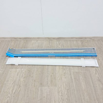 Bílé závěsné svítidlo Markslöjd Plan, délka 120 cm