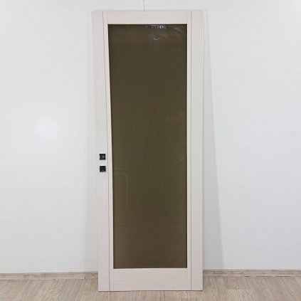 Interiérové dveře bezfalcové prosklené atypické