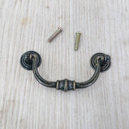 Nábytková úchytka