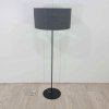 Černá stojací lampa s šedým stínidlem 140 cm