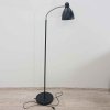 Černá stojací lampa Nitta Markslöjd