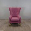 Růžové křeslo ušák Max Winzer Miriam