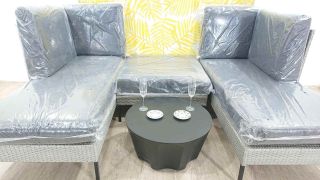 Zítřejší novinky vám určitě nesmí utéct 🤩 Po 10 hodině to bude v kategorii zahradního nábytku ⛱️🪑 fakt NABITÉ 💥