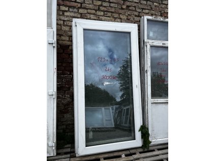 Plastové balkonové dveře 123x233