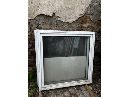 Plastové okno 147x147
