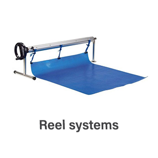 Retracting device