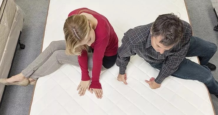 Někdo to rád tvrdé. Jak tuhost matrace ovlivňuje spánek?