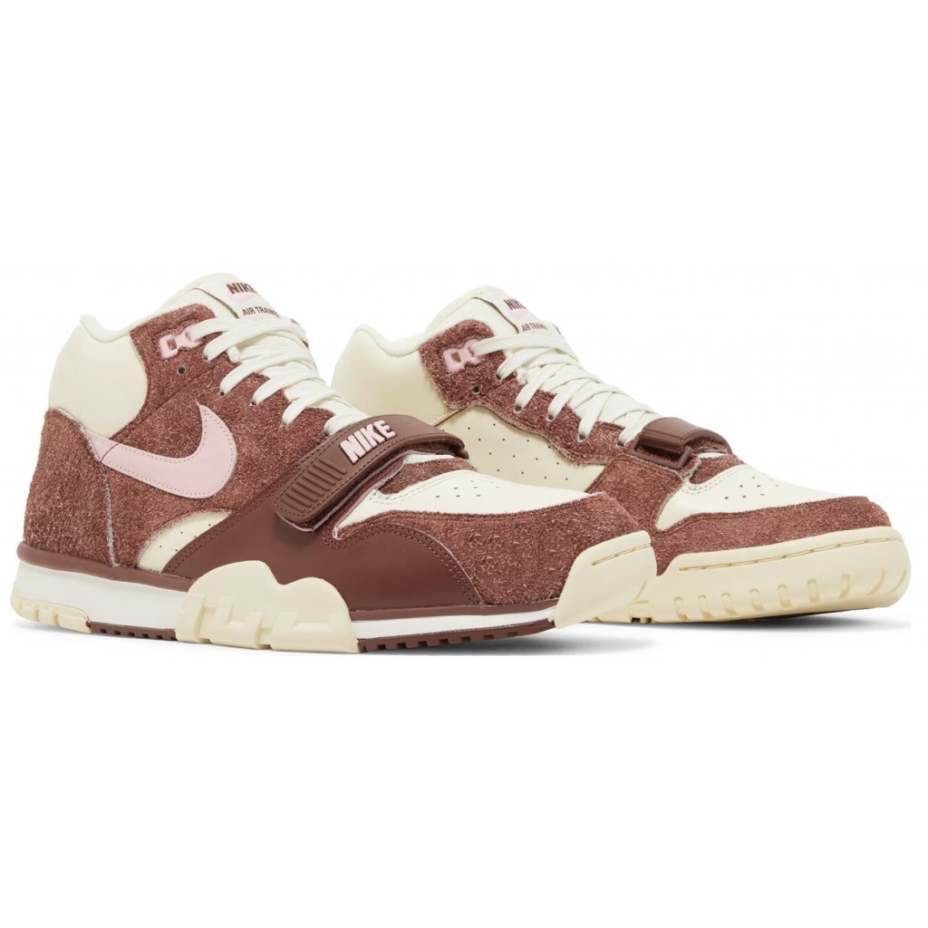 Nike air trainer 18 deals white