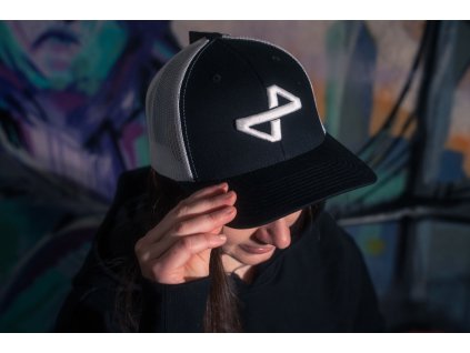 Merch 2025 37 ve velké velikosti