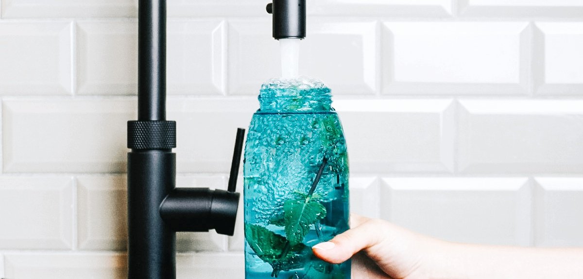 Jedna láhev, mnoho uzávěrů, mnoho možností