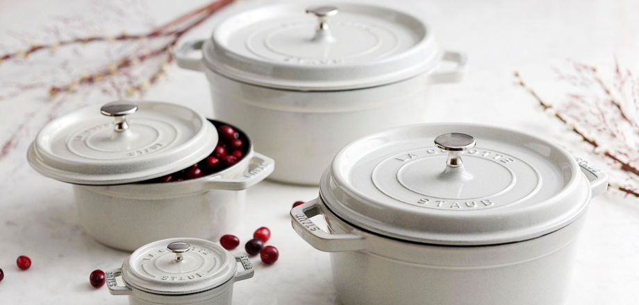 Varte a servírujte štýlovo s krásnymi Cocotte hrncami od STAUB.