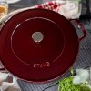 STAUB CHISTERA panvica na pečenie so samotesniacim vekom 24 cm/2,4 l grenadína