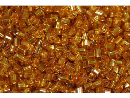 2 cut beads 11/0 17090