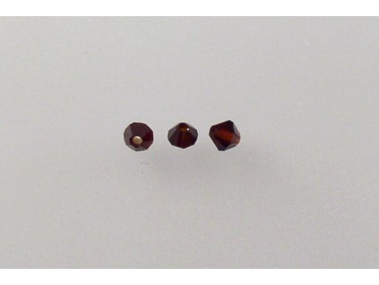 M. C. beads bicones 3 mm 90110