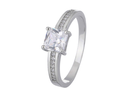 2220 stribrny prsten soliter bily hranaty velikost prstenu 64