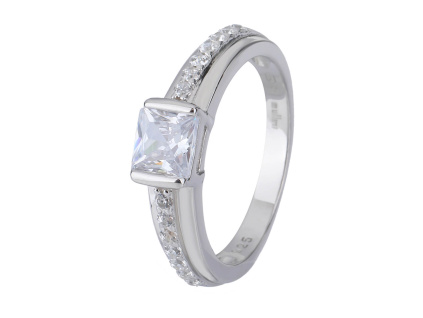 4044 stribrny prsten soliter hranaty velikost prstenu 61