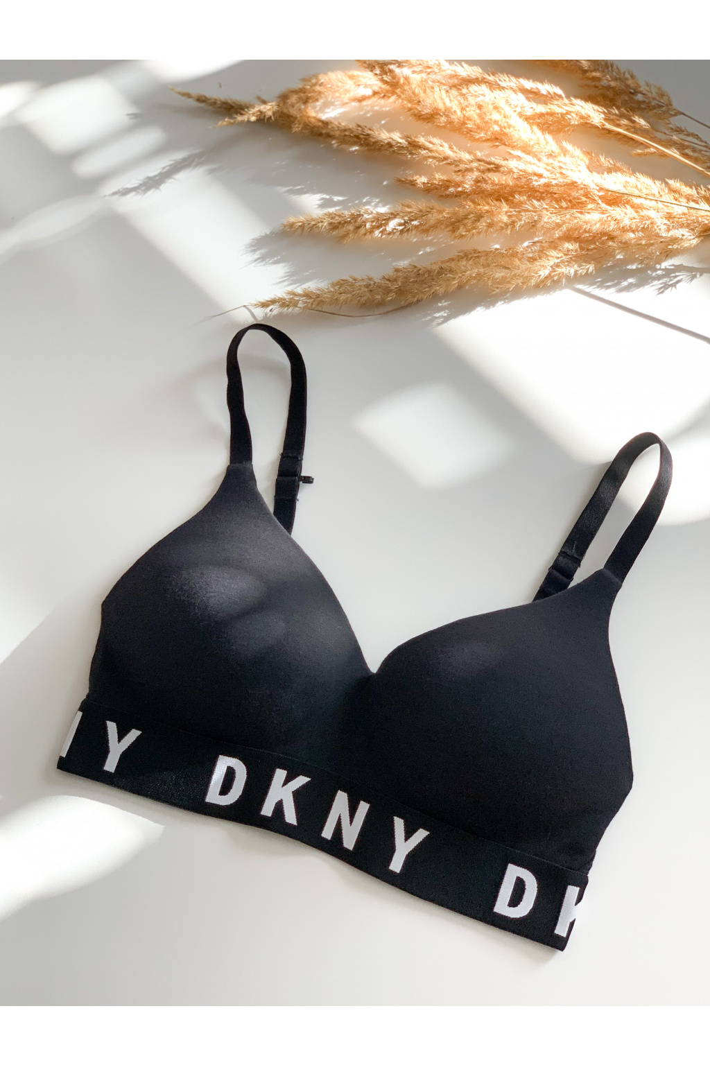 DKNY Cozy Boyfriend push up podprsenka - černá