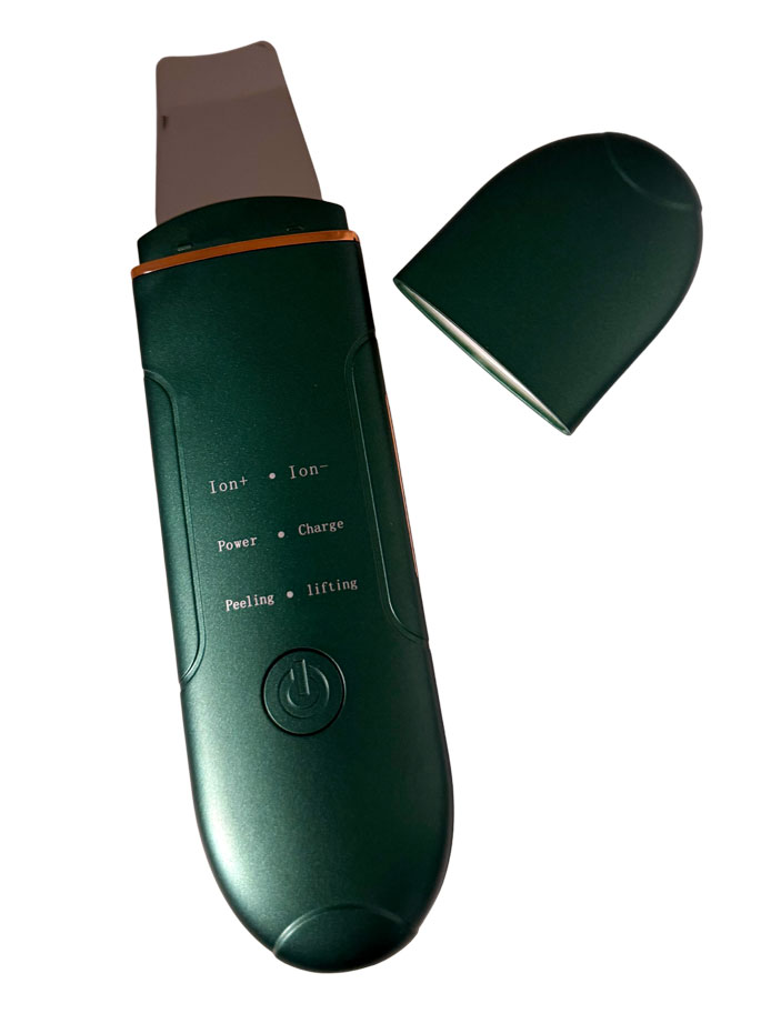 Póry jako po faciale: Ultrazvuková špachtle, co ti udělá glow doma