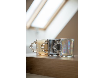 Skleneny hrnek s bublinkovym uchem jantarovy