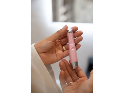 Ion Color Light – beauty přístroj na oči a rty