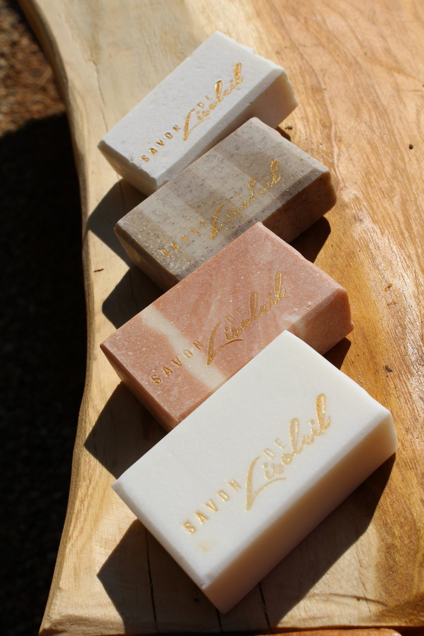 SAVON DE LISOLEIL neboli "mýdla z Lysolají"