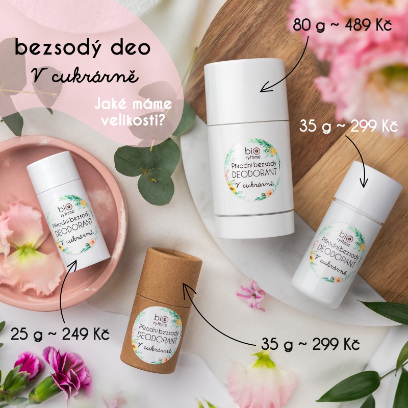 Různé velikosti přírodního bezsodého deodorantu Biorythme V cukrárně – mini, standardní a velké balení v ekologickém i plastovém obalu, s cenami a květinovým aranžmá.