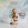 Willow Tree – Anděl útěchy s pejskem, ručně malovaná figurka vyjadřující soucit a klidné spojení