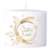 Vianočná sviečka Šťastné a veselé v bielej farbe so zlatým dekorom