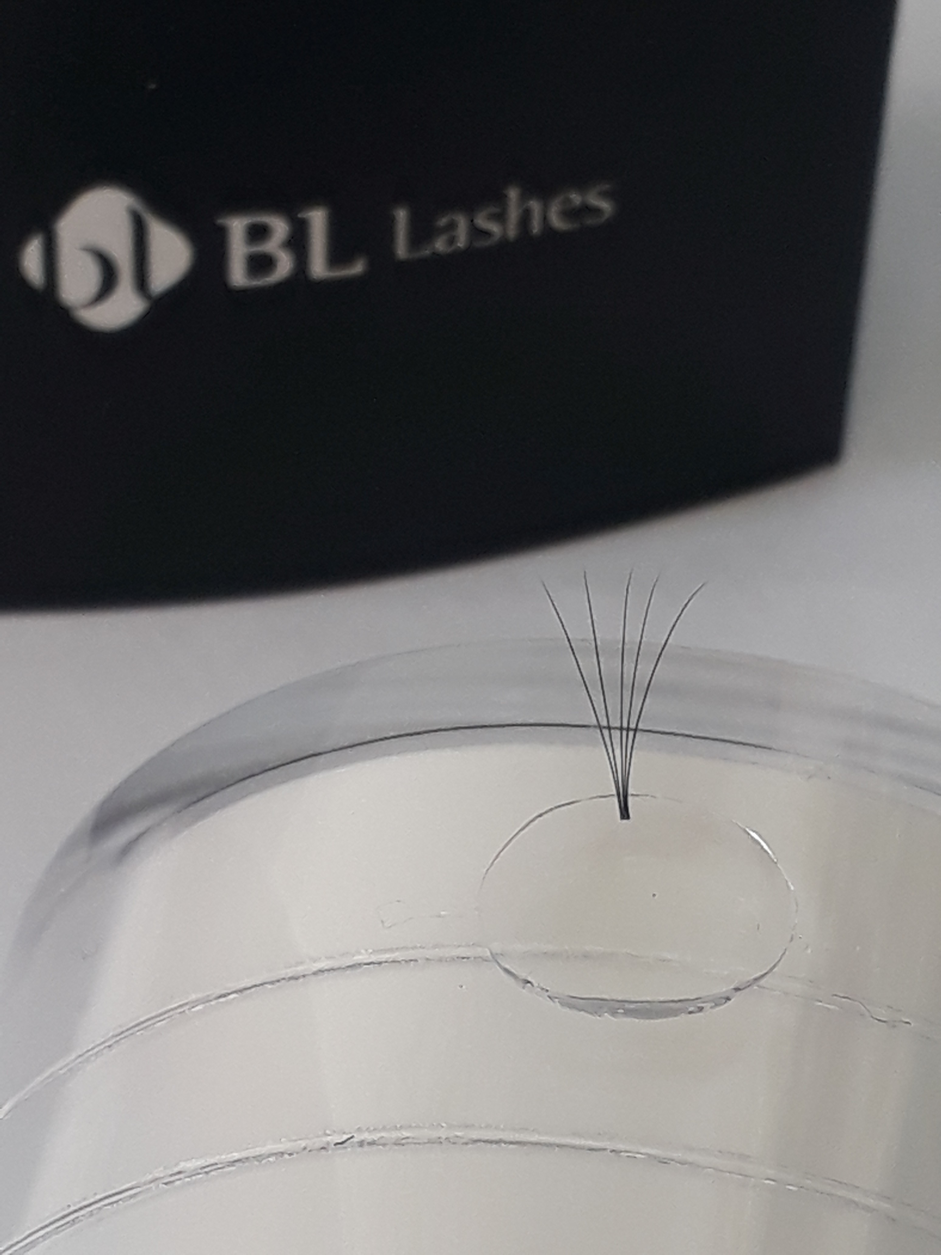 Diva LASHES EASY VOLUME DROP