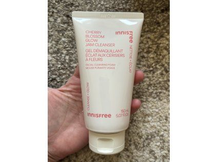 Innisfree cherry blossom cleanser
