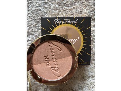 Too faced bronzer sun bunny