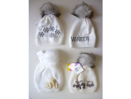 Zimná čiapka s veľkým brmbolcom