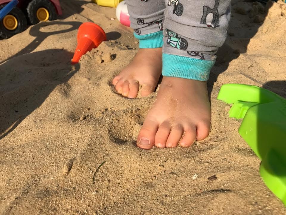 How to Choose Your Child’s First Barefoot Shoes? A Guide for Parents