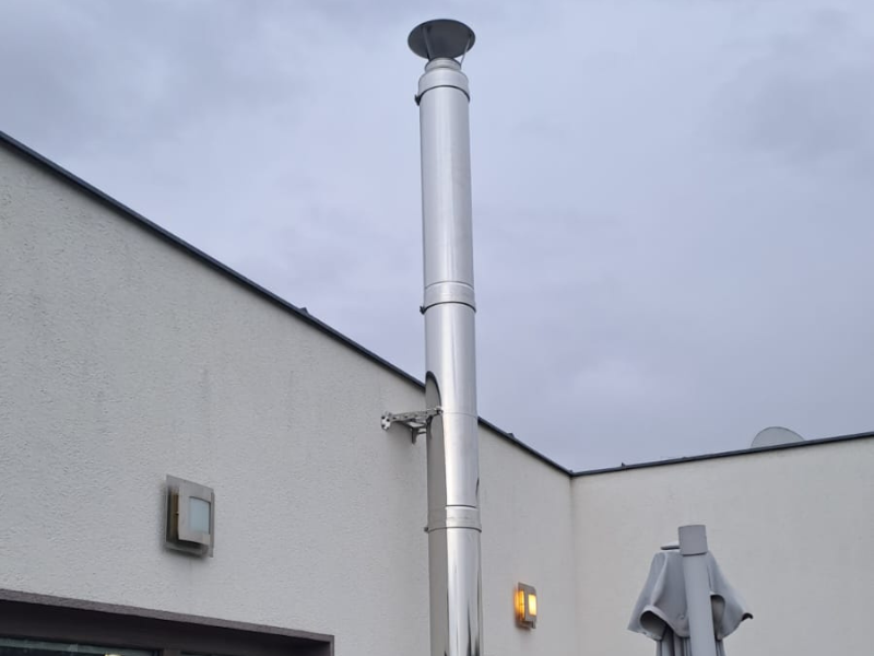 NEREZOVÝ KOMÍN - Stonařov