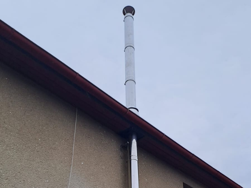 NEREZOVÝ KOMÍN - Morašice