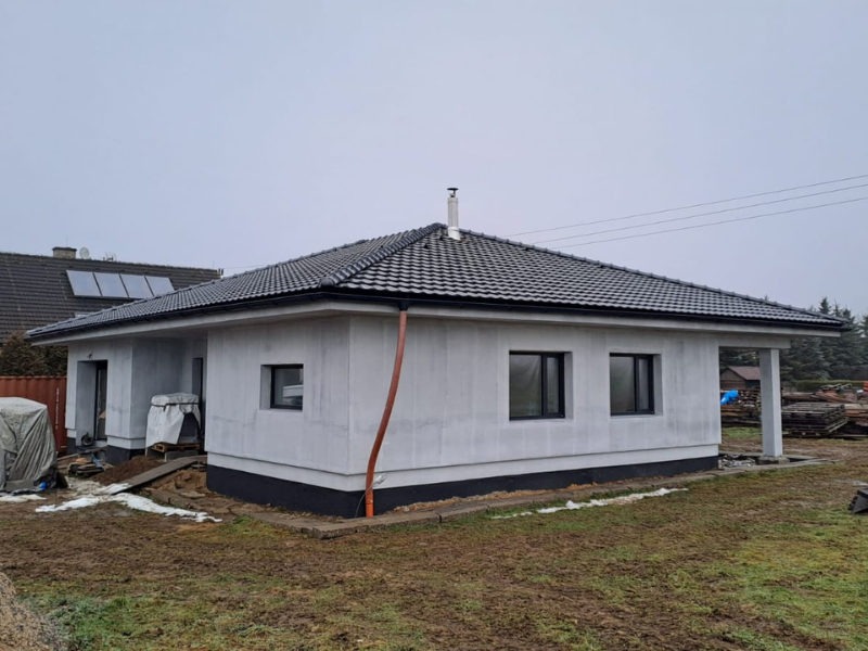 Komín s funkcí kouřovodu - Polička