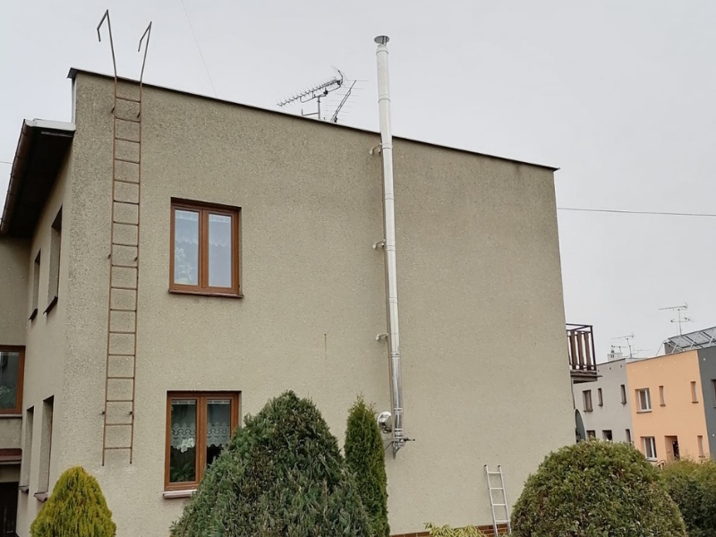 NEREZOVÝ KOMÍN - řadový dům Polička