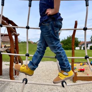 Kotníčkové Beda celoročky v akci 🙂 Také už se nemůžete dočkat jara tak jako my? 🌸🌷🪻🌞 Na fotografii zobrazen kotníčkový...