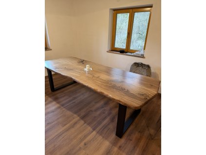 Jídelní stůl na míru 2
