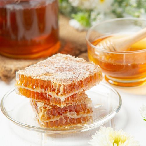 PLÁSTIKOVÝ MED a jeho výhody