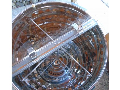 Medomet radiálny, kombinovaný 32 polrámikov, 36 Langsroth, 18 Dadant, elektr,12 230V, 300W motor M93248 (6)