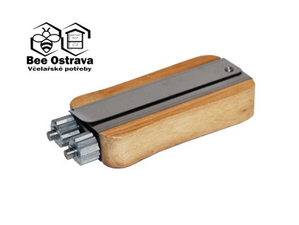 M3358 napinak dreveny 016