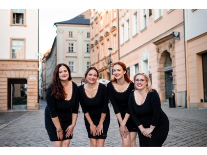BezŠaty Mia s krajkou