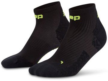 core run ultralight socks low cut 4 0 black wp7a5l wp8a5l front 2 white 4to5