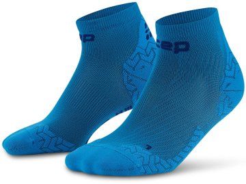 core run ultralight socks low cut 4 0 blue wp7a3l wp8a3l front 2 white 4to5